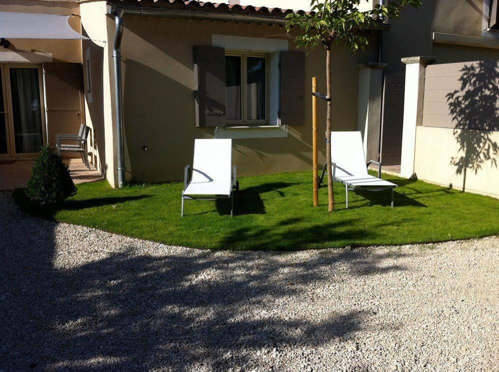 Mas Des Limites Rognonas Exterior photo